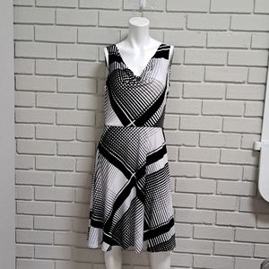 White House Black Market Black/White Lined Fomal Dress. Size 8